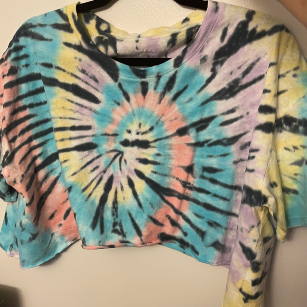 Aeropostale tie dye cropped tee
